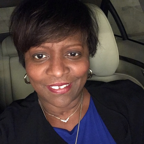 Meet your Posher, Dottie - Picture 4 of 4